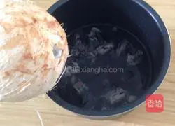 Coconut stewed black chicken soup recipe 5