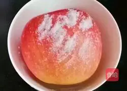 Illustration of how to make pineapple apple syrup 1