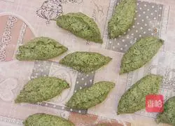 Illustration of how to make Ai Kueh 8