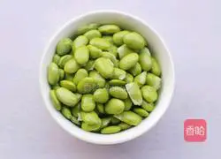 Illustration of how to make loofah, edamame and shrimp soup 4