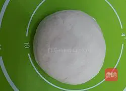 Prawn cheese pizza Illustration of how to do it 2