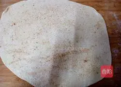 Illustration of how to cut flower rolls 8