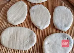 Illustration of how to make pork, chives and mustard mustard pot helmet 15