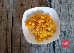 Illustration of how to make wolfberry and water chestnut corn syrup 7