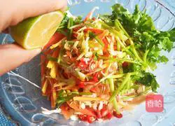 Lemon Shredded Chicken Recipe Illustration 8