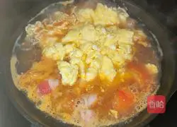 Illustration of how to make tomato and egg noodles 8