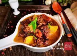 Illustration of how to make beef stew with tomatoes and potatoes 16