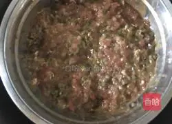 Illustration of how to make sour beans and minced meat buns 2