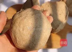 Illustration of how to make whole wheat steamed buns 6