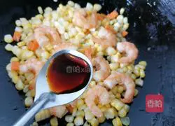 Illustration of how to make corn-fried shrimps 8