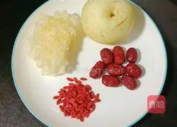 Recipe for Tremella, Snow Pear and Red Date Soup 1