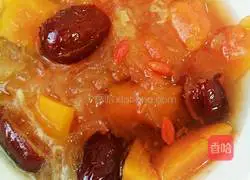 Illustration of how to make papaya and white fungus stewed 12