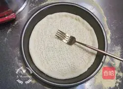 Illustration of how to make bacon pizza 10