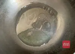 Illustration of how to make loofah broth 7