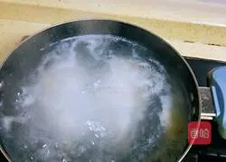 Illustration of how to make cold shredded chicken #light food and reduce fat# 4