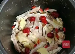 Cordyceps flower pork belly Chicken soup recipe 12