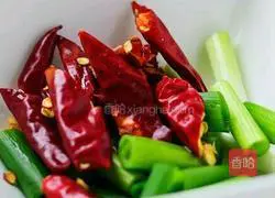 Splash cucumber slices Illustration of how to do it 4