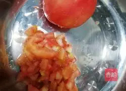 Illustration of how to make steamed dumplings stuffed with tomatoes and eggs 1