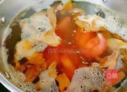 Illustration of how to make wild green mushroom beef bone soup 10