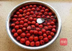 How to make canned hawthorn 3