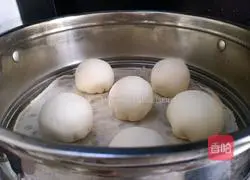 Illustration of how to make custard buns 17