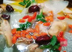 Illustration of how to make winter melon and chicken soup 7