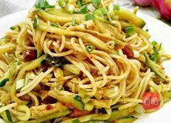 Illustration of Sichuan Style Chicken Shredded Cold Noodles 9