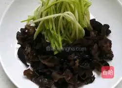 Illustration of how to make cold West Lake fungus 8