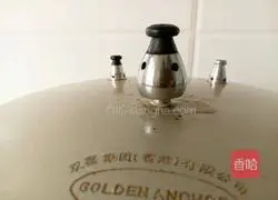 Tomato Beef Brisket Soup Illustration 10