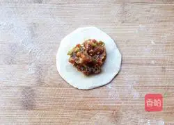 Luffa meat filling Illustration of how to make steamed dumplings 5