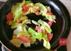 Illustration of how to make fried noodles with ham and eggs 8