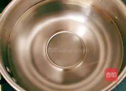 Illustration of how to make apple white fungus soup 4