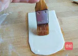 Illustration of how to make carrot and potato shredded pocket cake 5