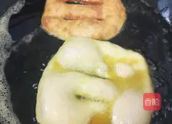 Illustration of how to make crispy pancakes 9