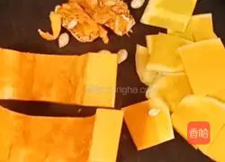 Illustration of how to make pumpkin steamed chicken wings 1