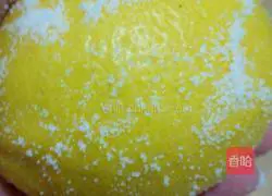 Honey Lemonade Recipe Illustration 2