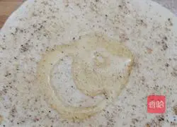 Illustration of how to make salt and pepper oil rolls 9