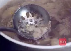 Three Cups of Chicken Recipe Illustration 3