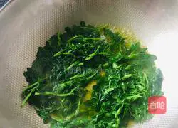 Illustration of how to make noodles with alfalfa oil 1