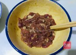 How to fry garlic with oily meat Illustration 2