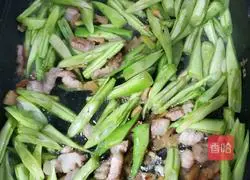 Illustration of braised noodles 8