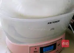 Hawthorn, white fungus Illustration of how to make soup 11