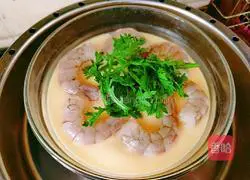 Illustration of how to make shrimp and egg custard 9