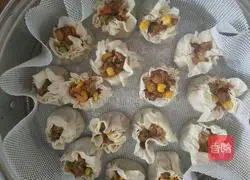 Illustration of how to make diced pork and Shaomai 3
