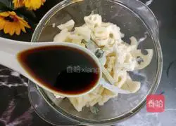 Lotus root balls and water shield soup recipe 4