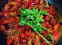 Illustration of how to make spicy crayfish 6