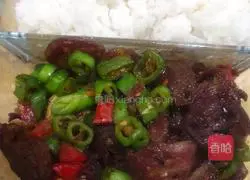 Illustration of how to stir-fry sausage 4