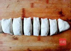 Illustration of how to make noodles 4