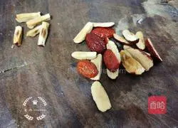 Lotus root, taro and red date soup recipe 4