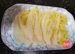 Illustration of how to make cold vermicelli and baby vegetables 18